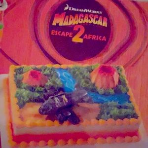 - DreamWorks- MADAGASCAR ESCAPE 2 AFRICA